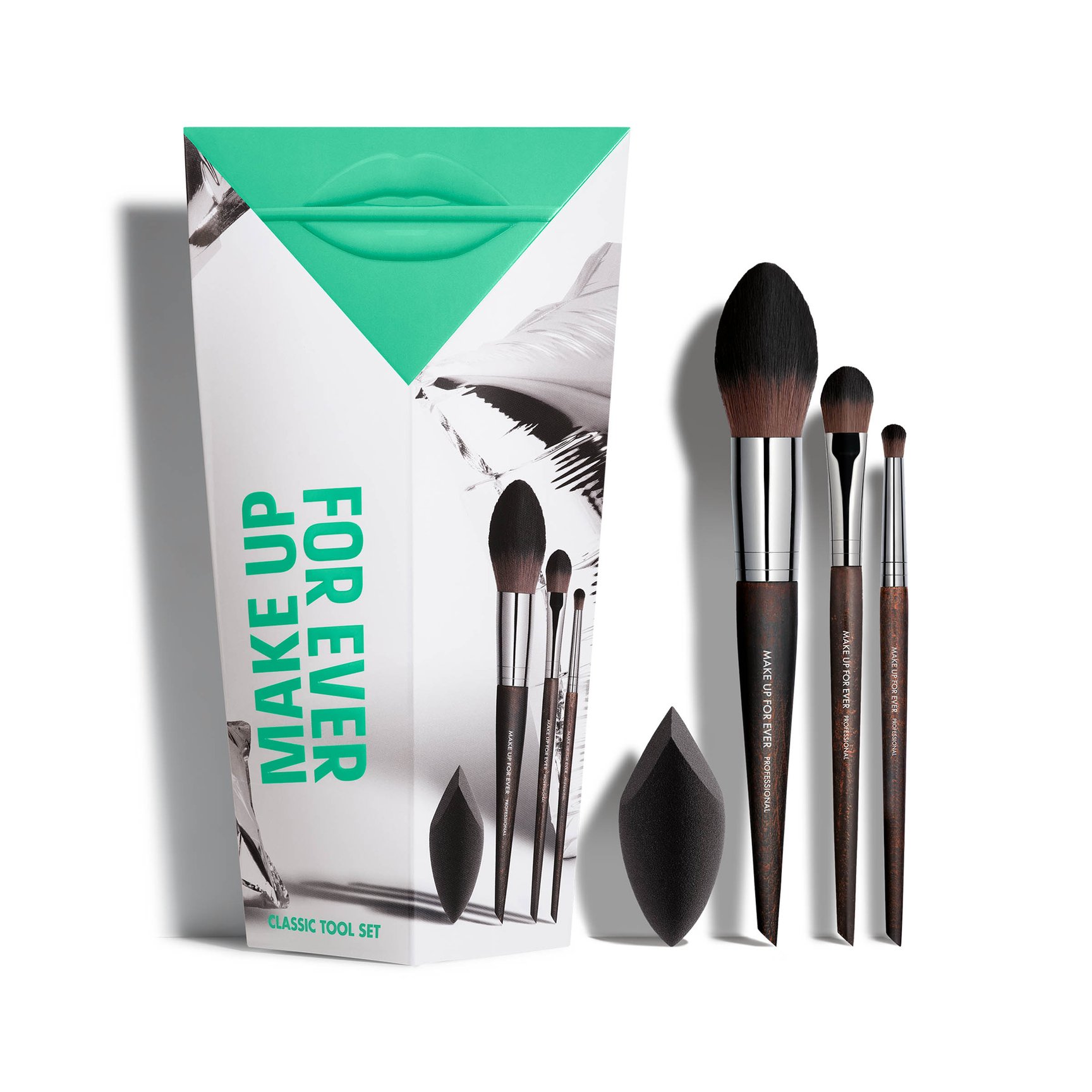 2025年クリスマスコフレ】メイクアップフォーエバー：人気のメイク