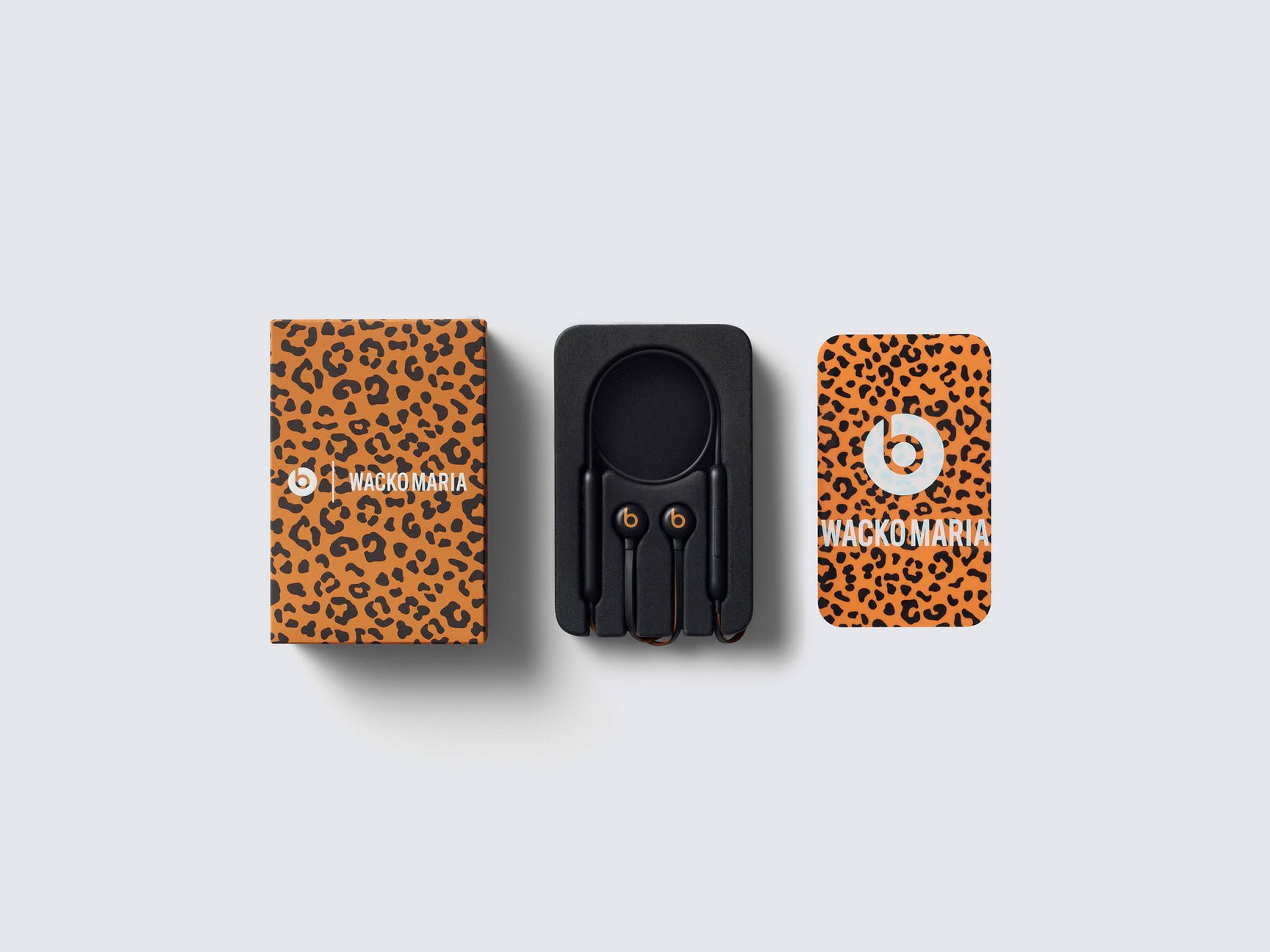 ビーツがワコマリアとコラボ、レオパード柄の「Beats Flex」発売