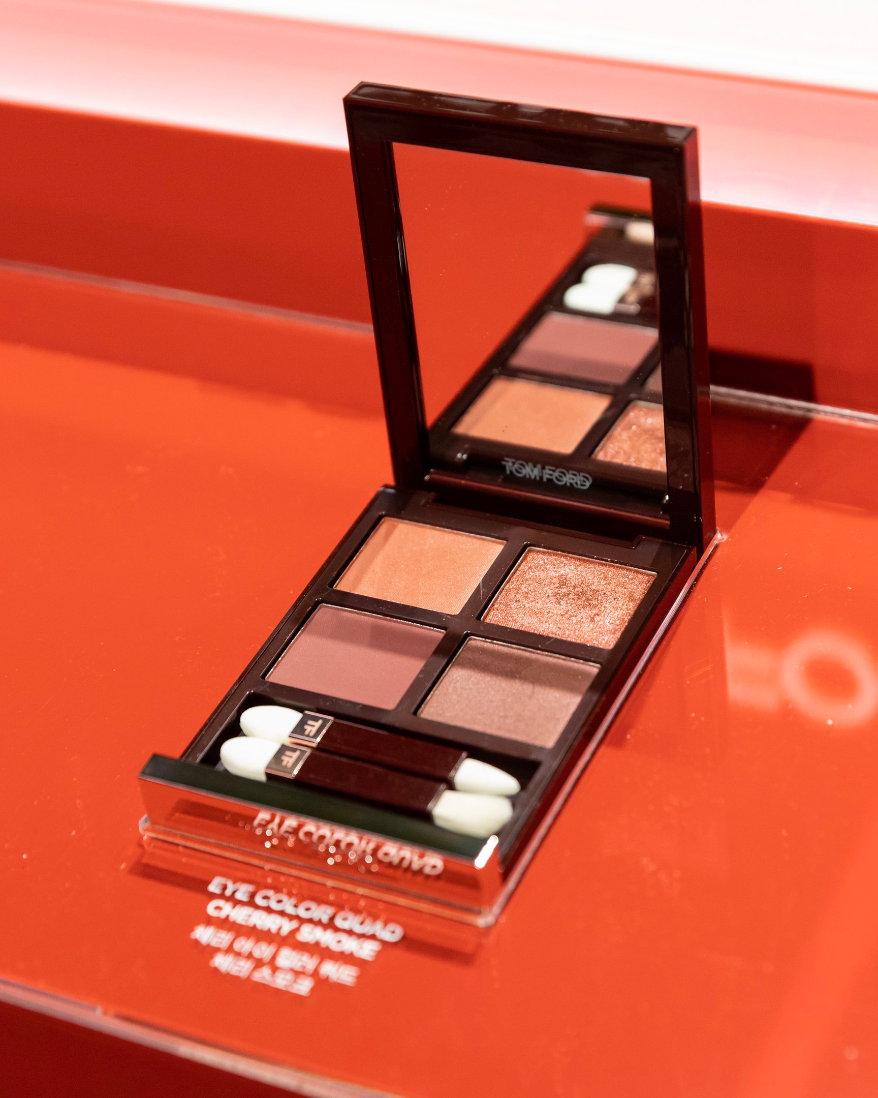 コン・ユも来場！トム フォード ビューティ「チェリーコレクション」の