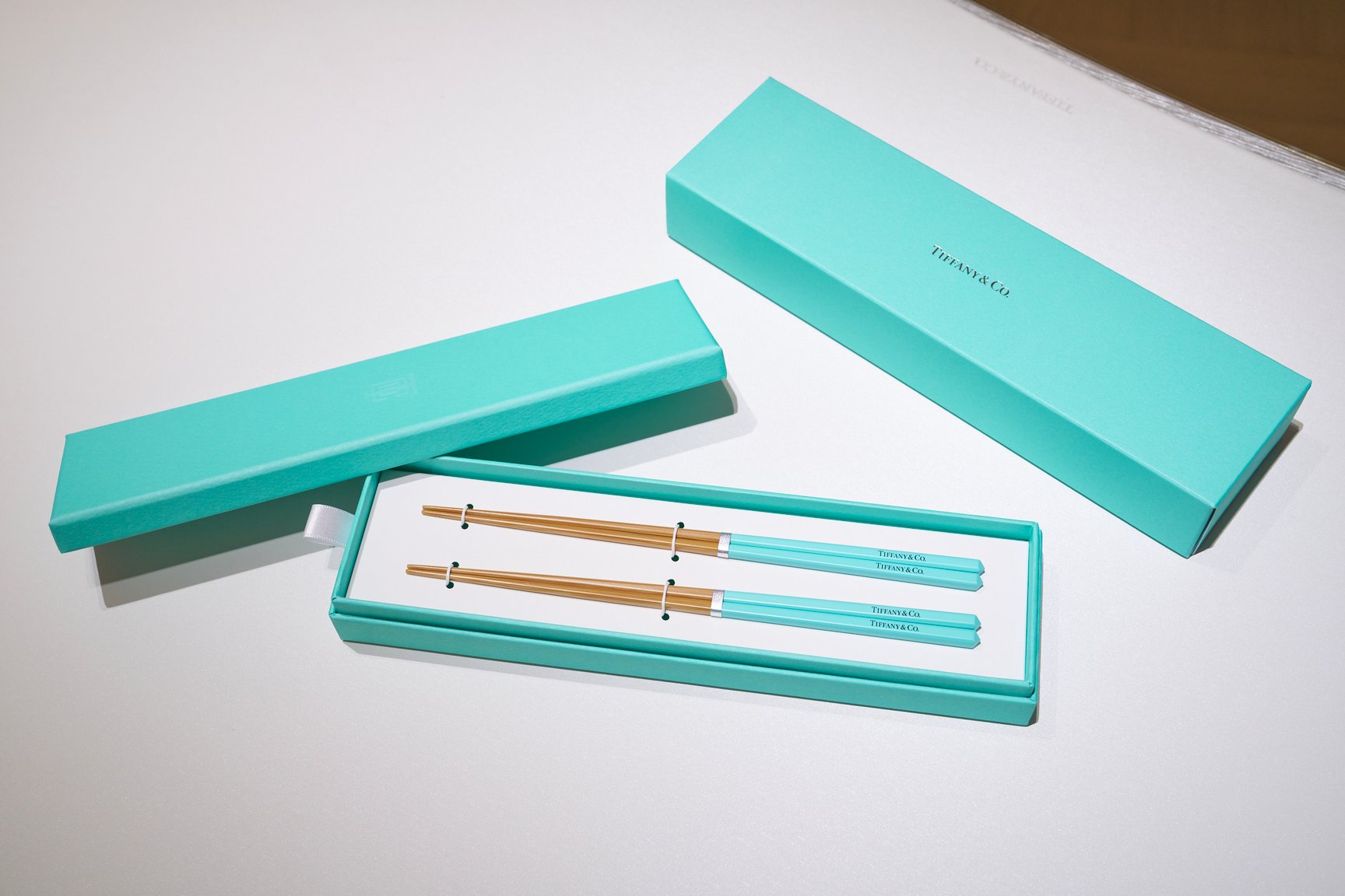 新作リングや婚姻届も——「ティファニー表参道」で手に入る5つのハピネス