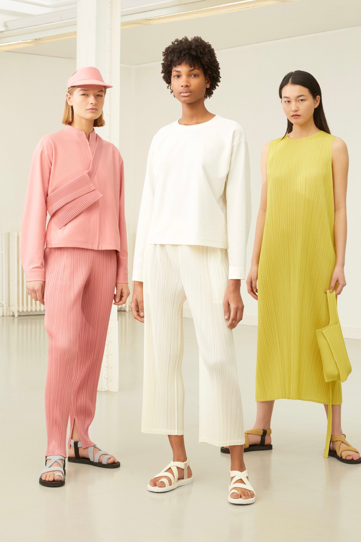 プリーツ プリーズ イッセイ ミヤケ、