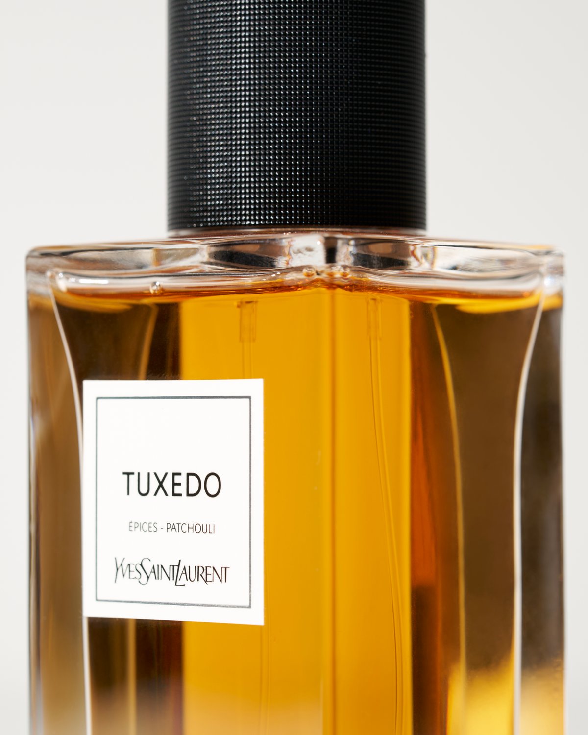 日々是コスメ】YSLのラグジュアリーフレグランスで心に「タキシード