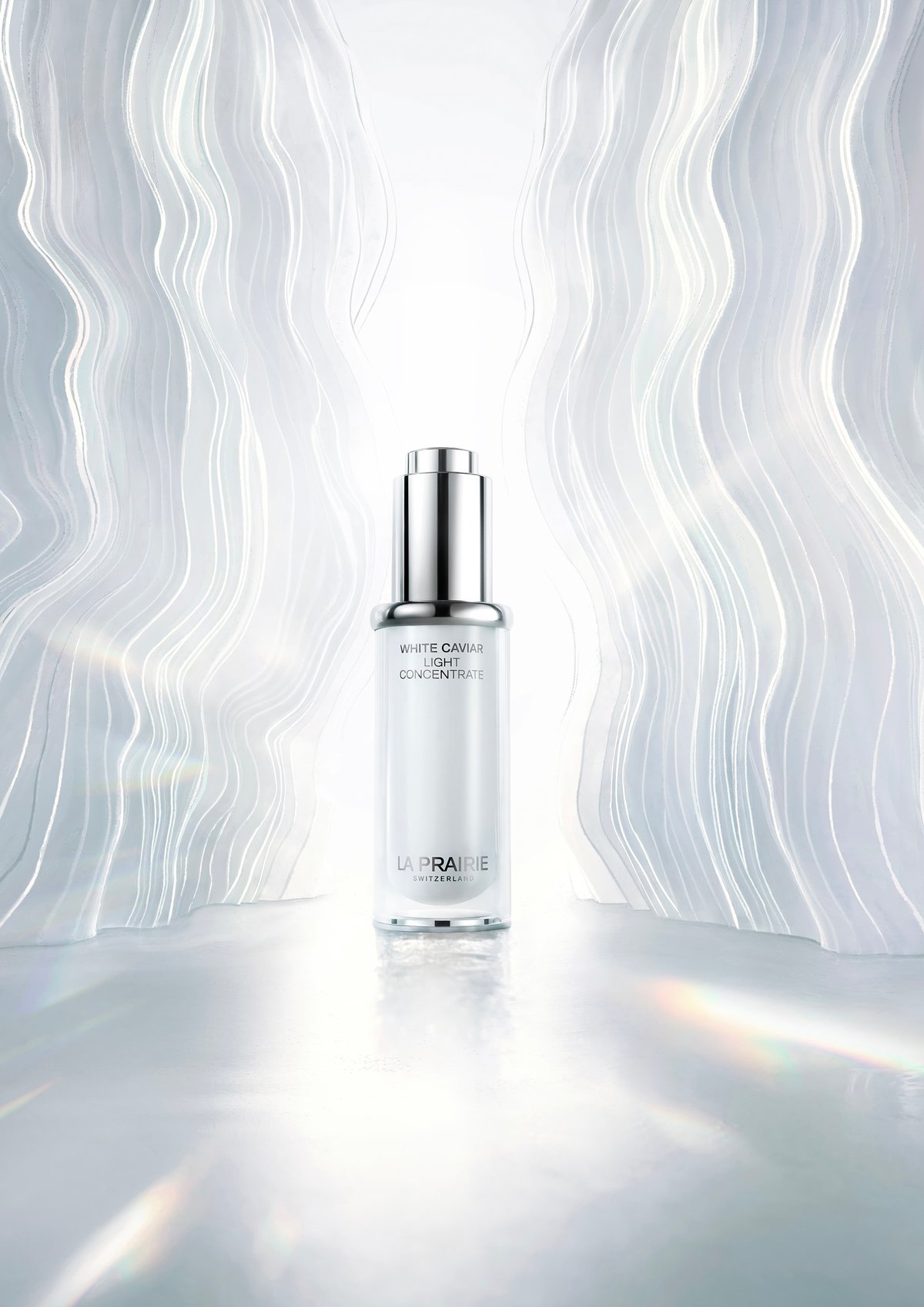 ラ・プレリー」のホワイトキャビアコレクションから新作美容液登場