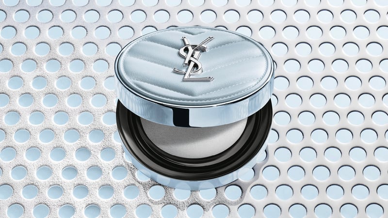 YSL」からクッションタイプのフェイスパウダー登場 ひんやりとする新感覚