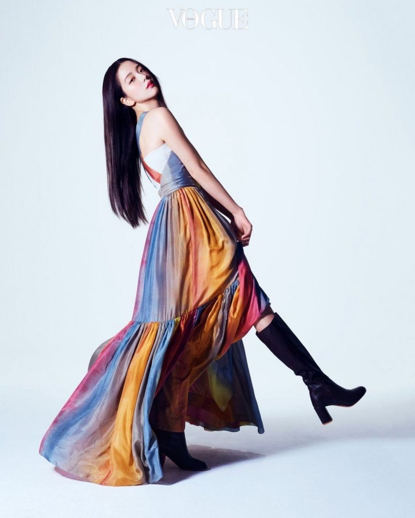 Blackpink Jisoo Covers VOGUE Korea Issue In Collaboration With