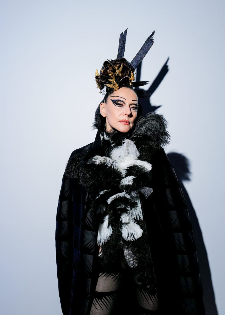 Thierry Mugler: Couturissime Opens With A Bang! - Daily Front Row