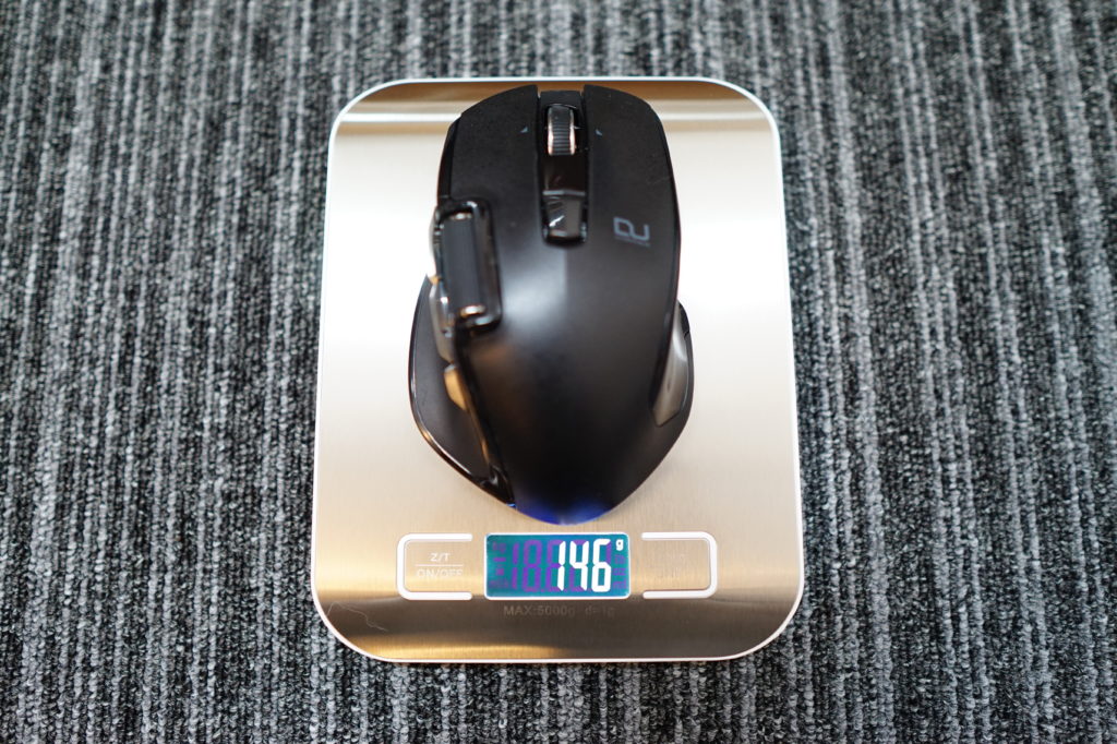 エレコムの多機能ワイヤレスマウス／横スクロール、高速スクロールで