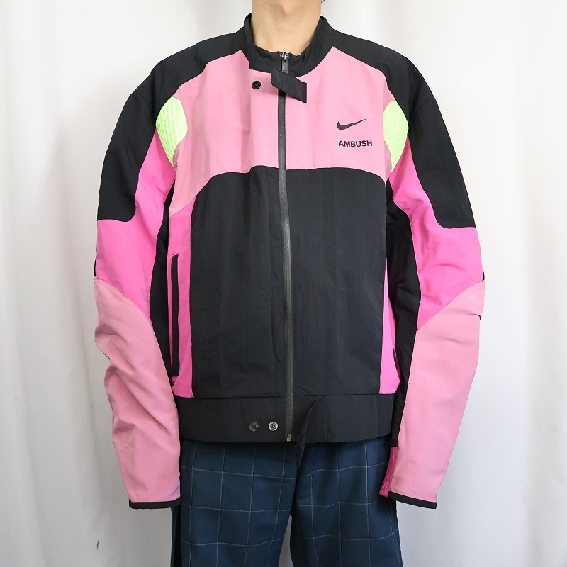 ナイキ アンブッシュ ピンク ネオンカラー モータージャケット
