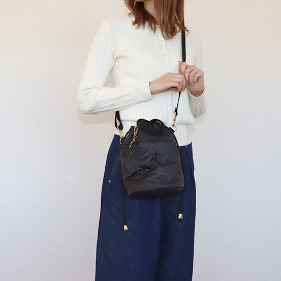 ハイジ 巾着ショルダーバッグ HEEM-231461(ブラック): FEILER