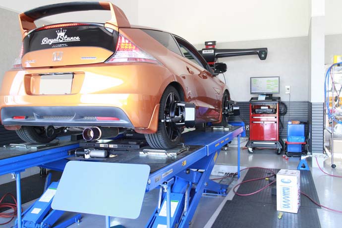 CR-Zにダウンサスの取り付けと四輪アライメント - カー用品持込