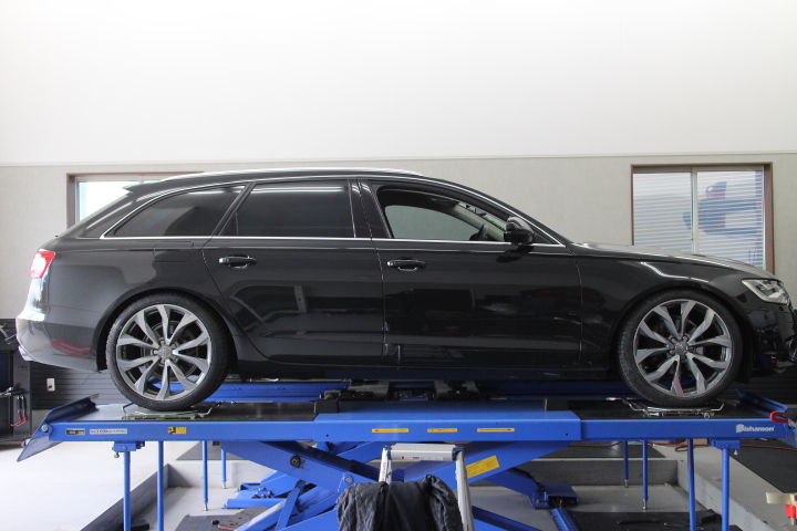 アウディ A6 サスペンション交換 四輪アライメント調整 - カー用品持込