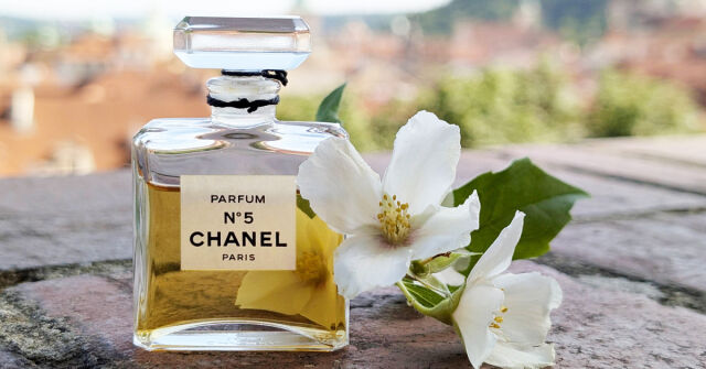 Rose Centifolia Extrait 1 Guerlain perfume - a fragrance for women