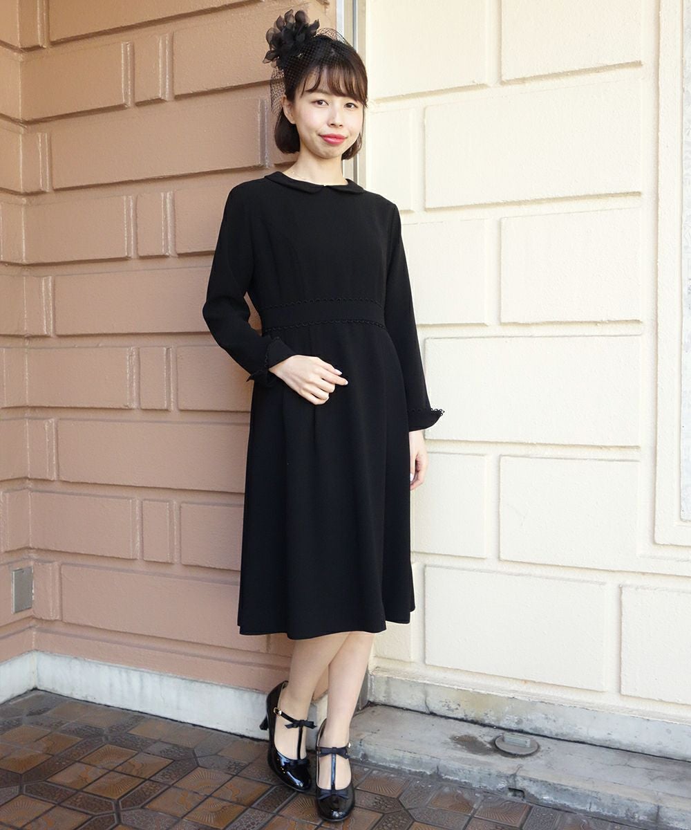 スカラップレース使い丸衿ワンピース【オケージョン】/F i.n.t Black