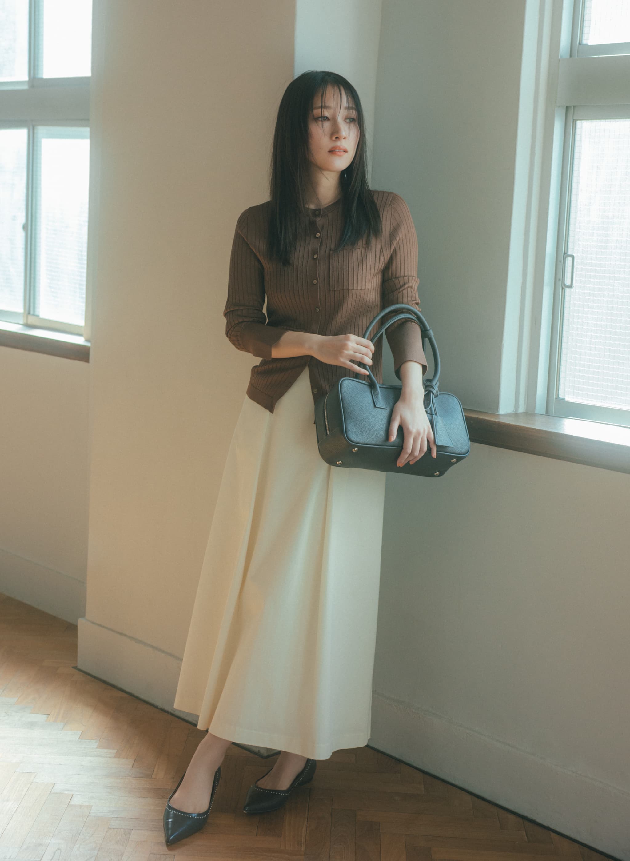 アセテートリブカーディガン｜LOUNIE（ルーニィ）公式サイト／公式