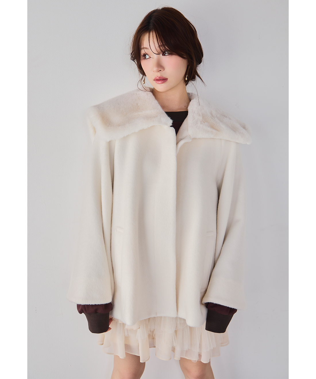 フェイクファービッグカラーケープコート｜PETAL ONLINE（ペタル