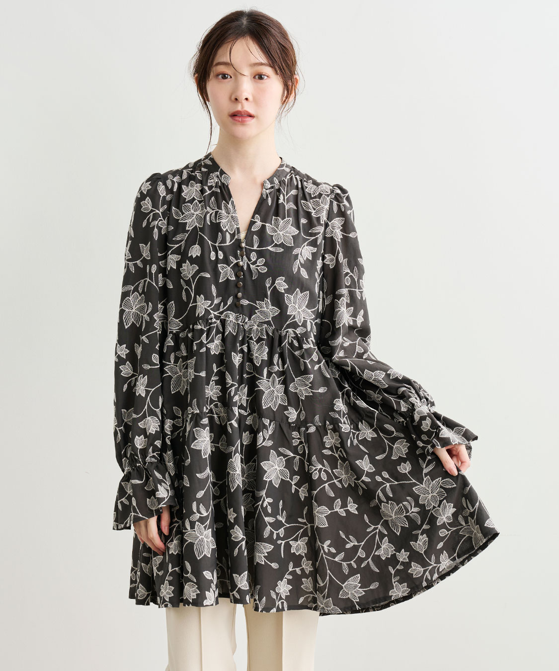 エンブロイダリーティアードミニワンピース｜PETAL ONLINE（ペタル