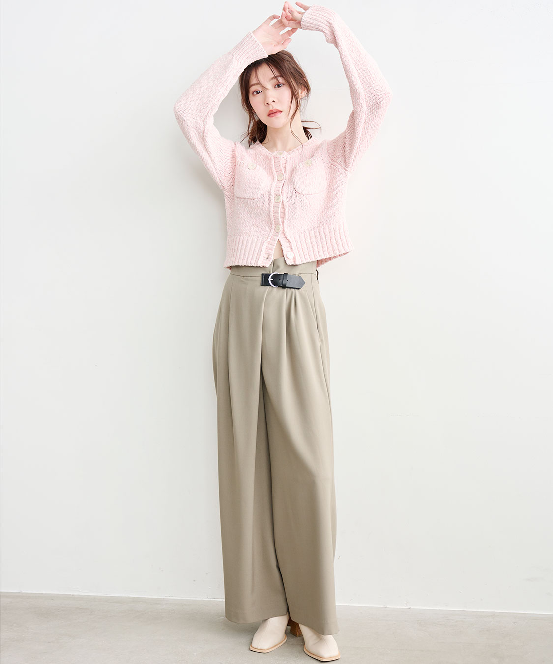 ポケットディティールコンパクトニットカーディガン｜PETAL ONLINE