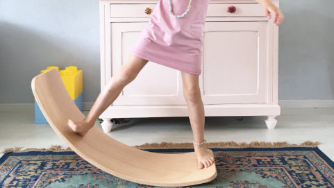 セレクションガイド - 自由な発想でゆらゆらあそべる