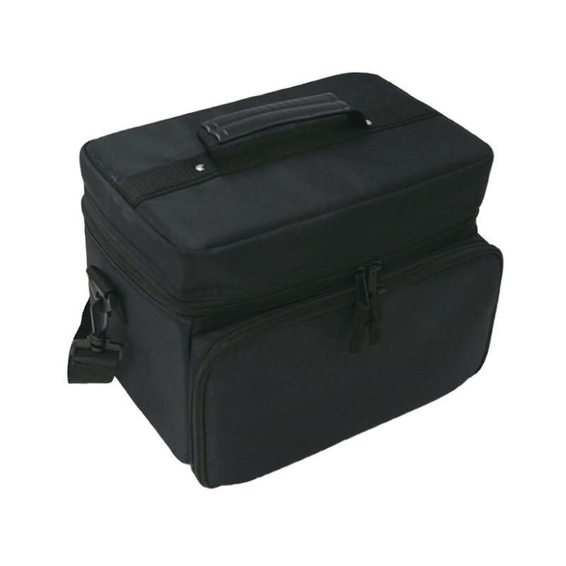 美容学生からプロまで対応するメイクアップ商品やコスメならLUXE