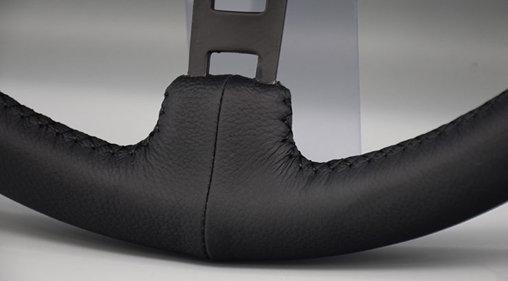 最高のダットサンコンペに | Leather Custom FIRST