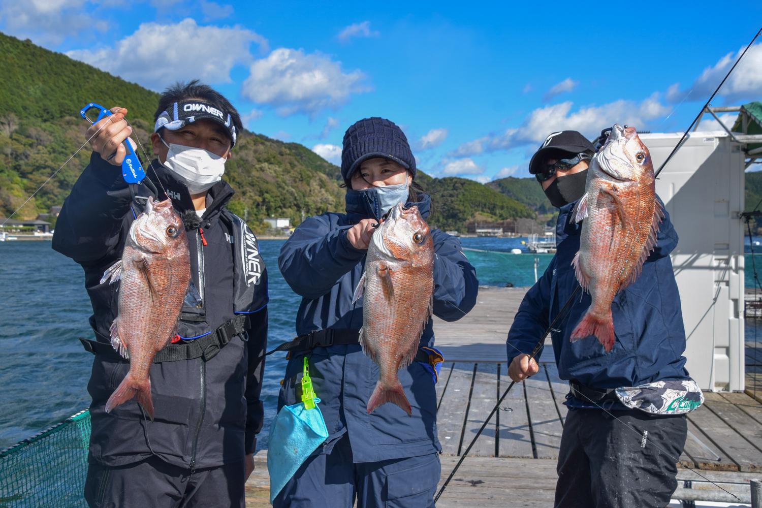 三重県引本の海上釣り堀でマダイ＆青物を釣りまくる | Fishing Lover 東海