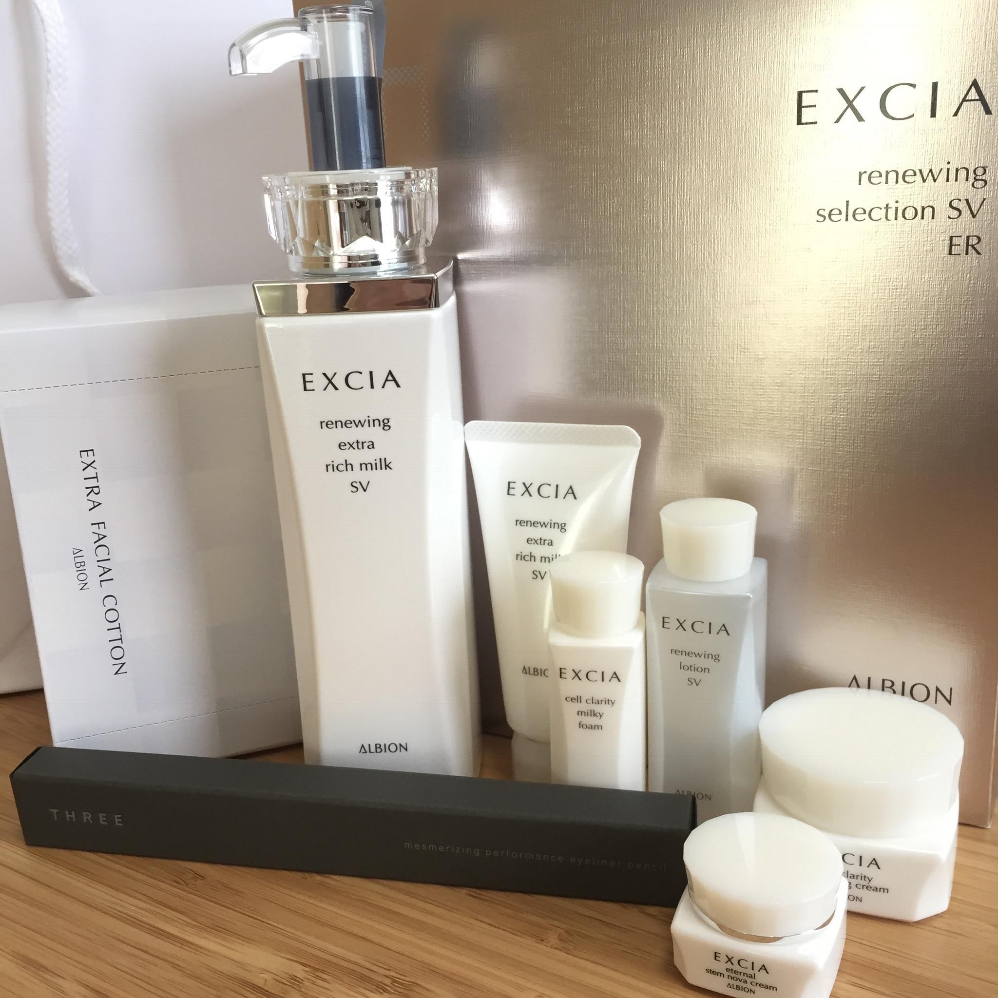 エクシア AL リニューイング エクストラリッチミルクSV200g 試してみた