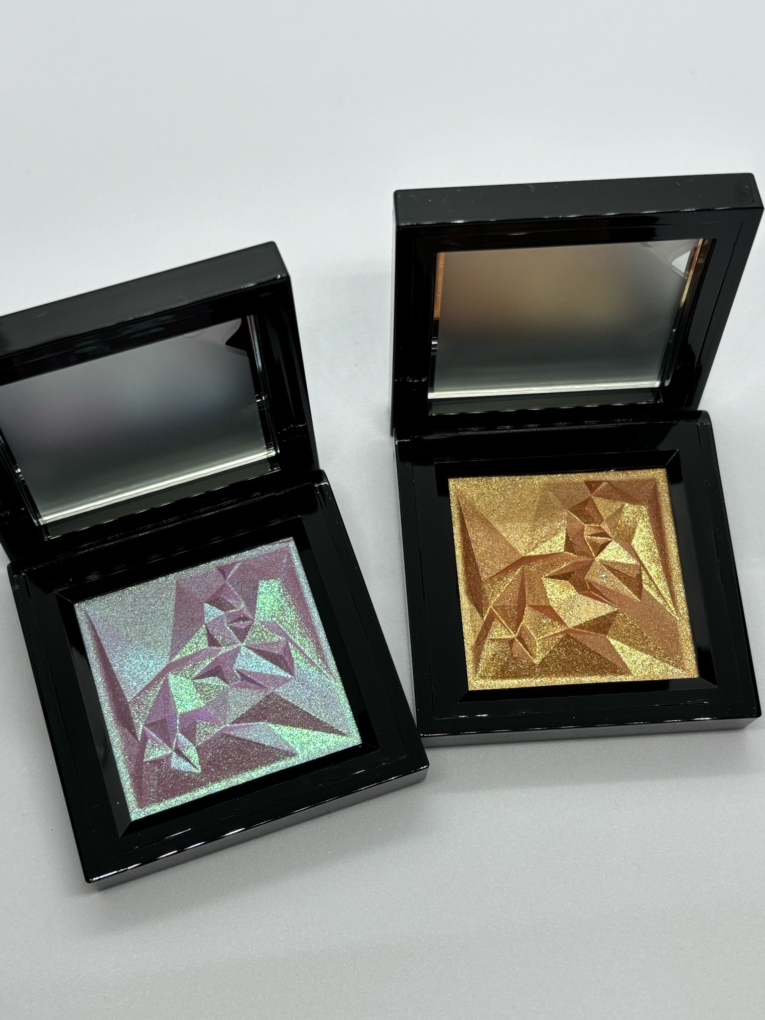 シュウ ウエムラ / クラッシュド ジェム クポ！ パープルの公式商品