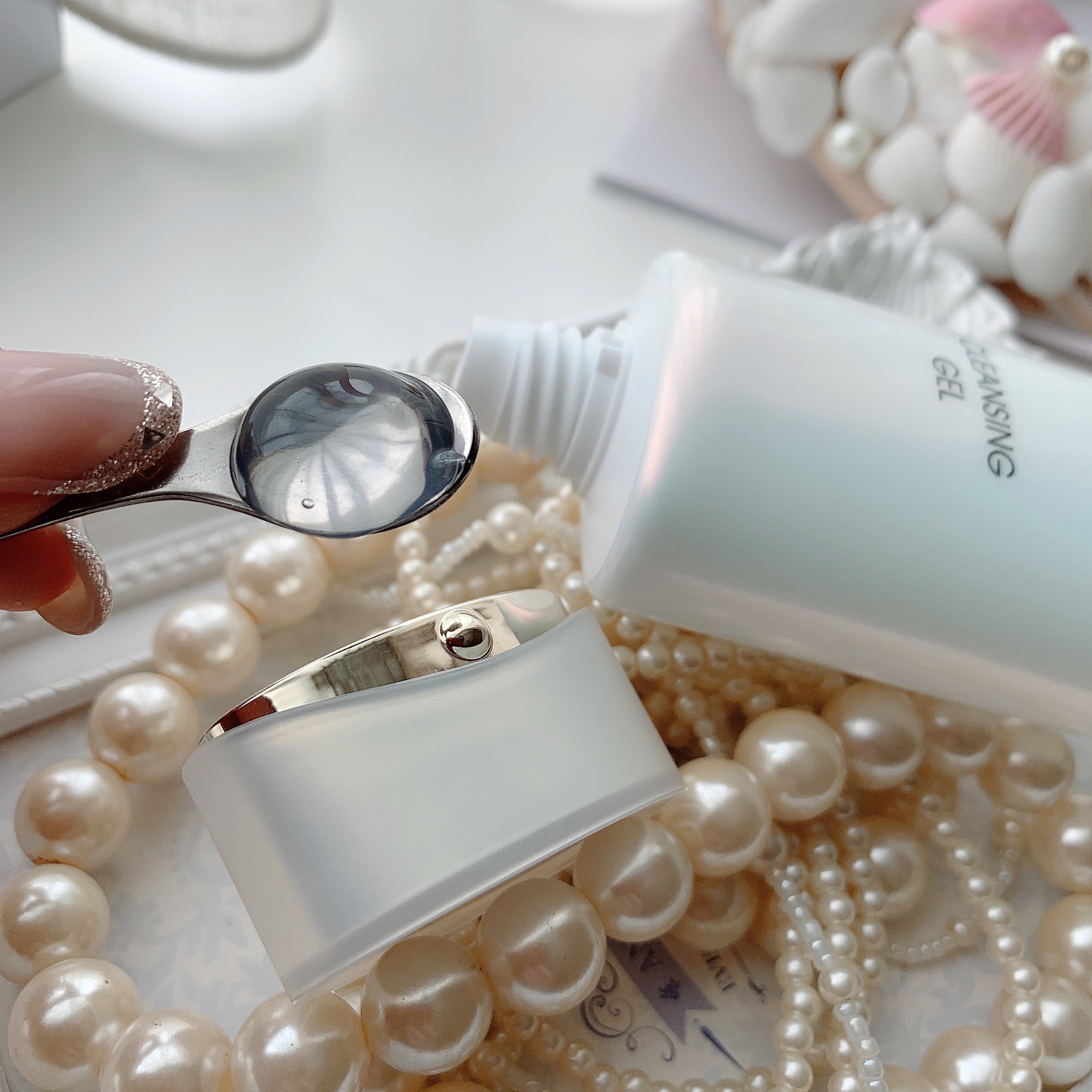 ミキモト コスメティックス / ムーンパール クレンジングジェルの公式