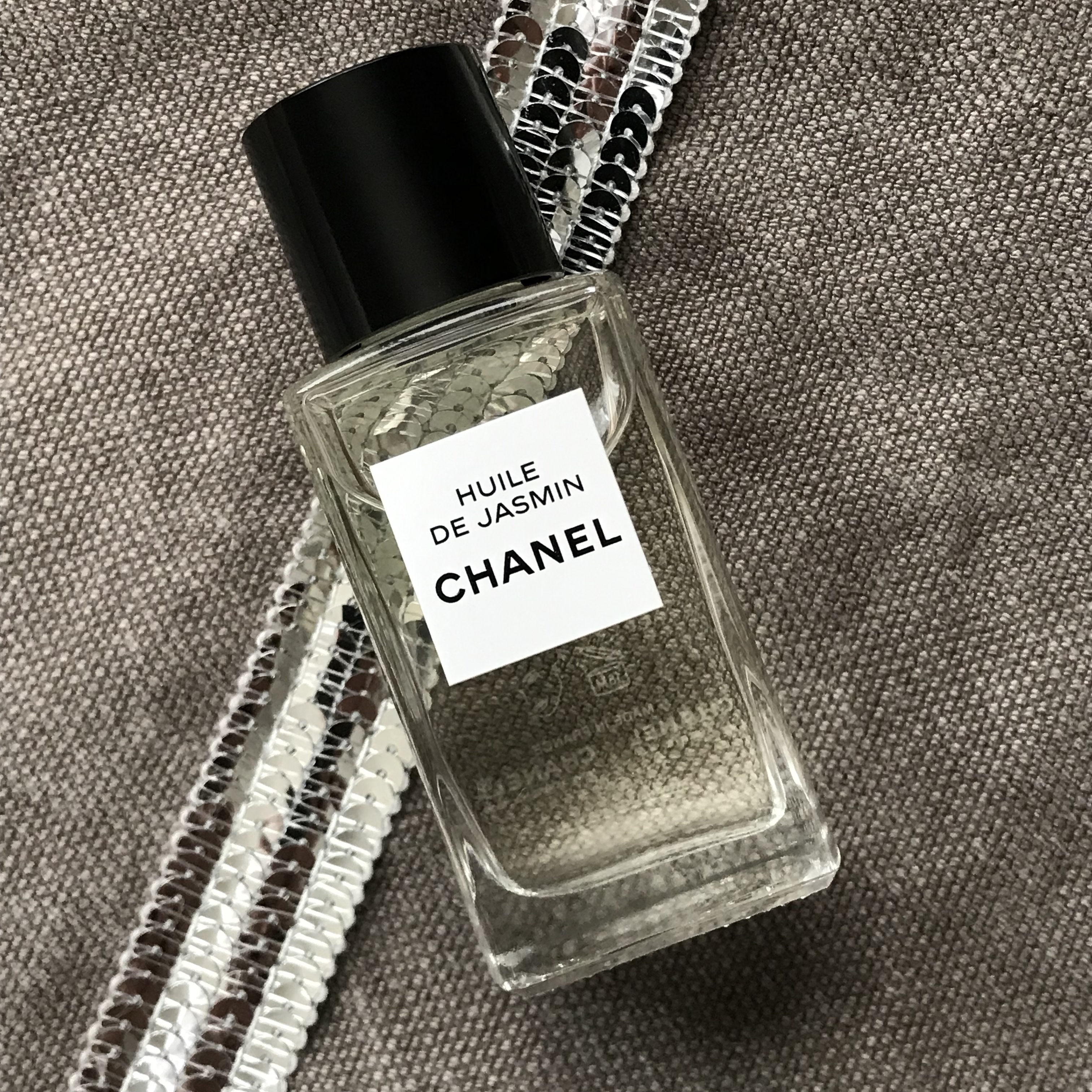 シャネル / ユイル ドゥ ヴィザージュの公式商品情報｜美容・化粧品