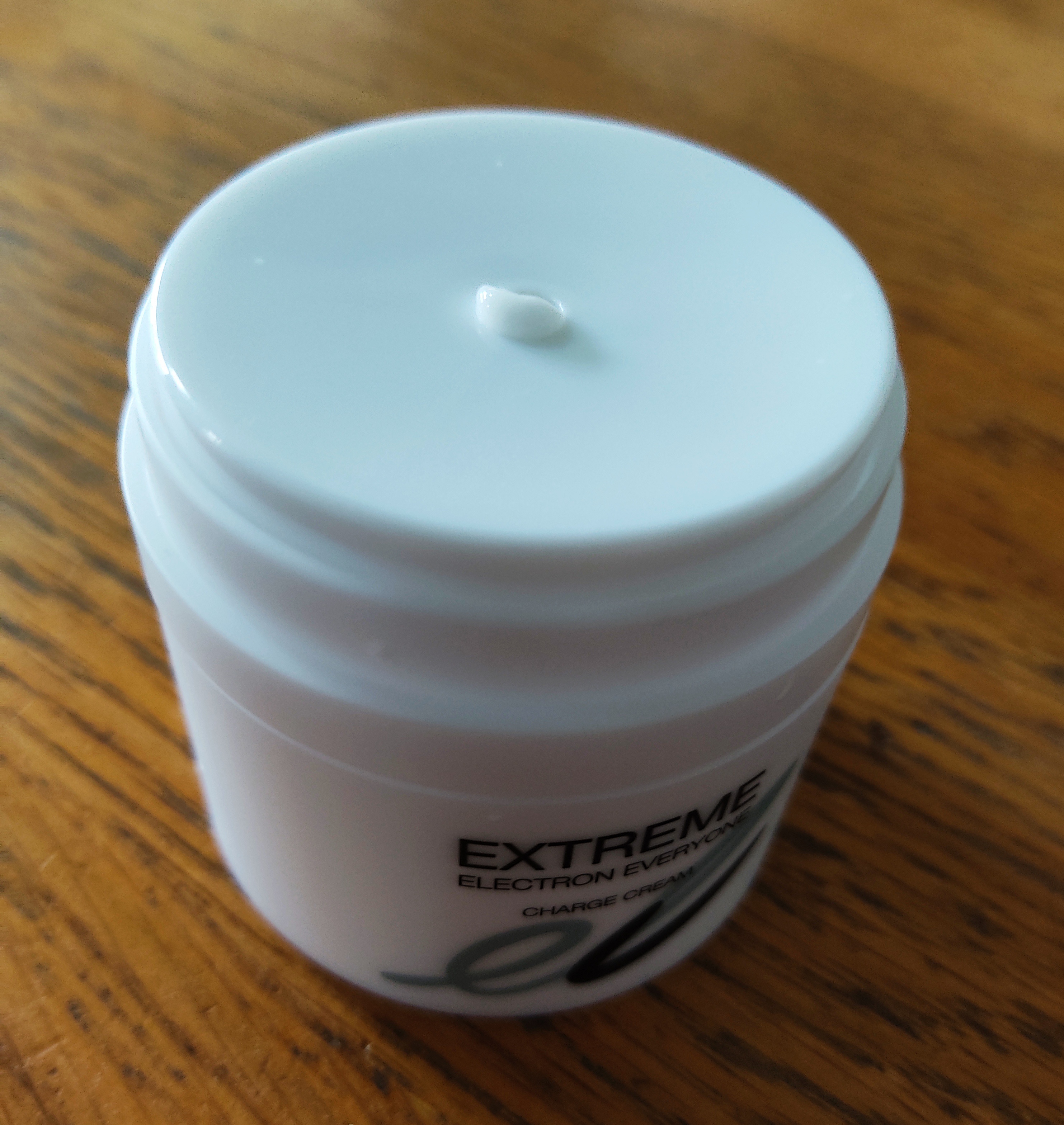 エレクトロン / EXTREME CHARGE CREAMの公式商品情報｜美容・化粧品