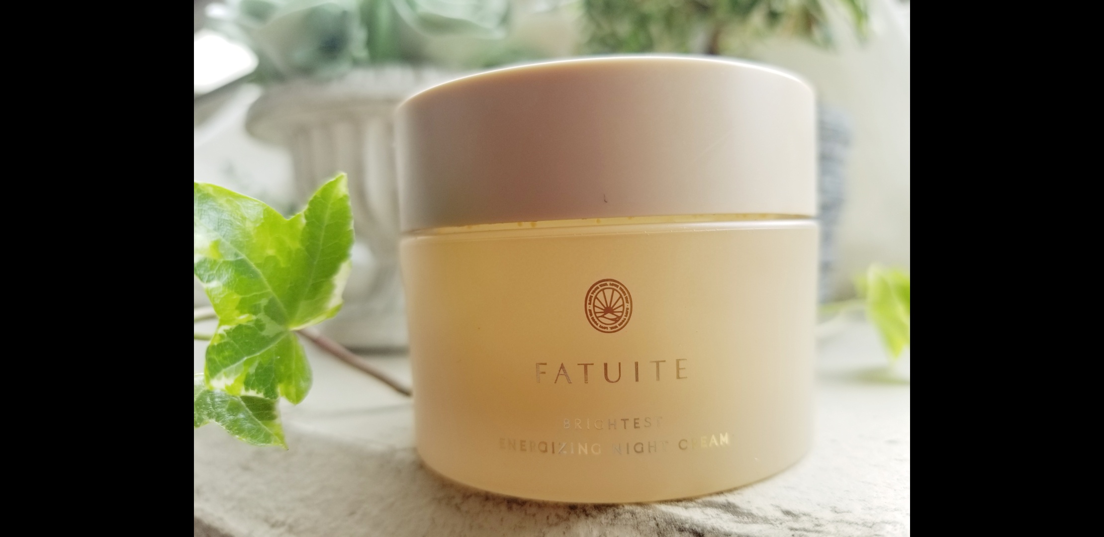 FATUITE / ブライテスト エナジャイジングナイトエマルジョンの公式