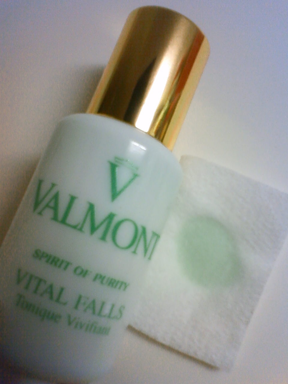 ヴァルモン / ヴァイタル フォールスの公式商品情報｜美容・化粧品情報