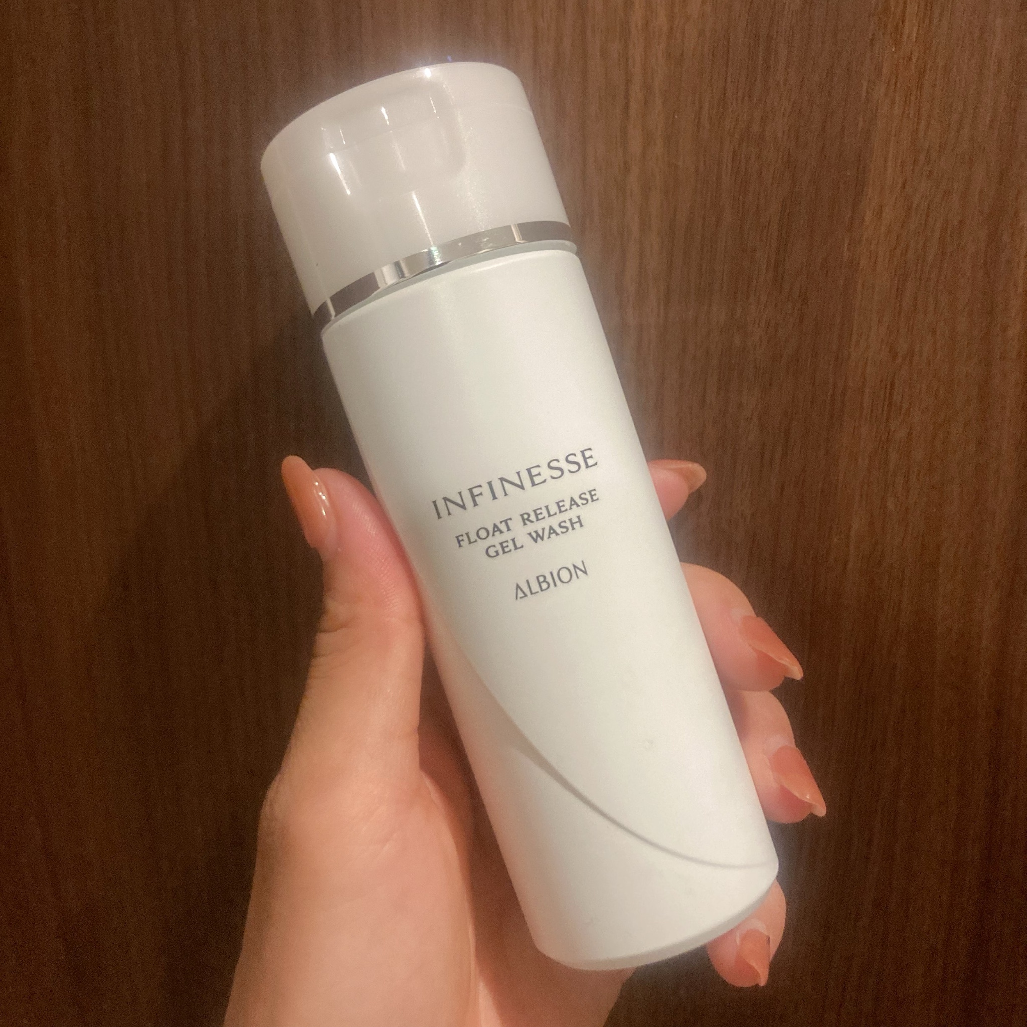 アルビオン / アンフィネス フロートリリース ジェルウォッシュの公式