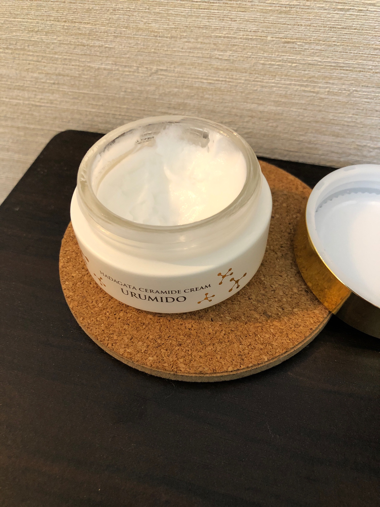 スロワージュ / 肌型セラミドクリーム 潤みど(うるみど)の公式商品情報