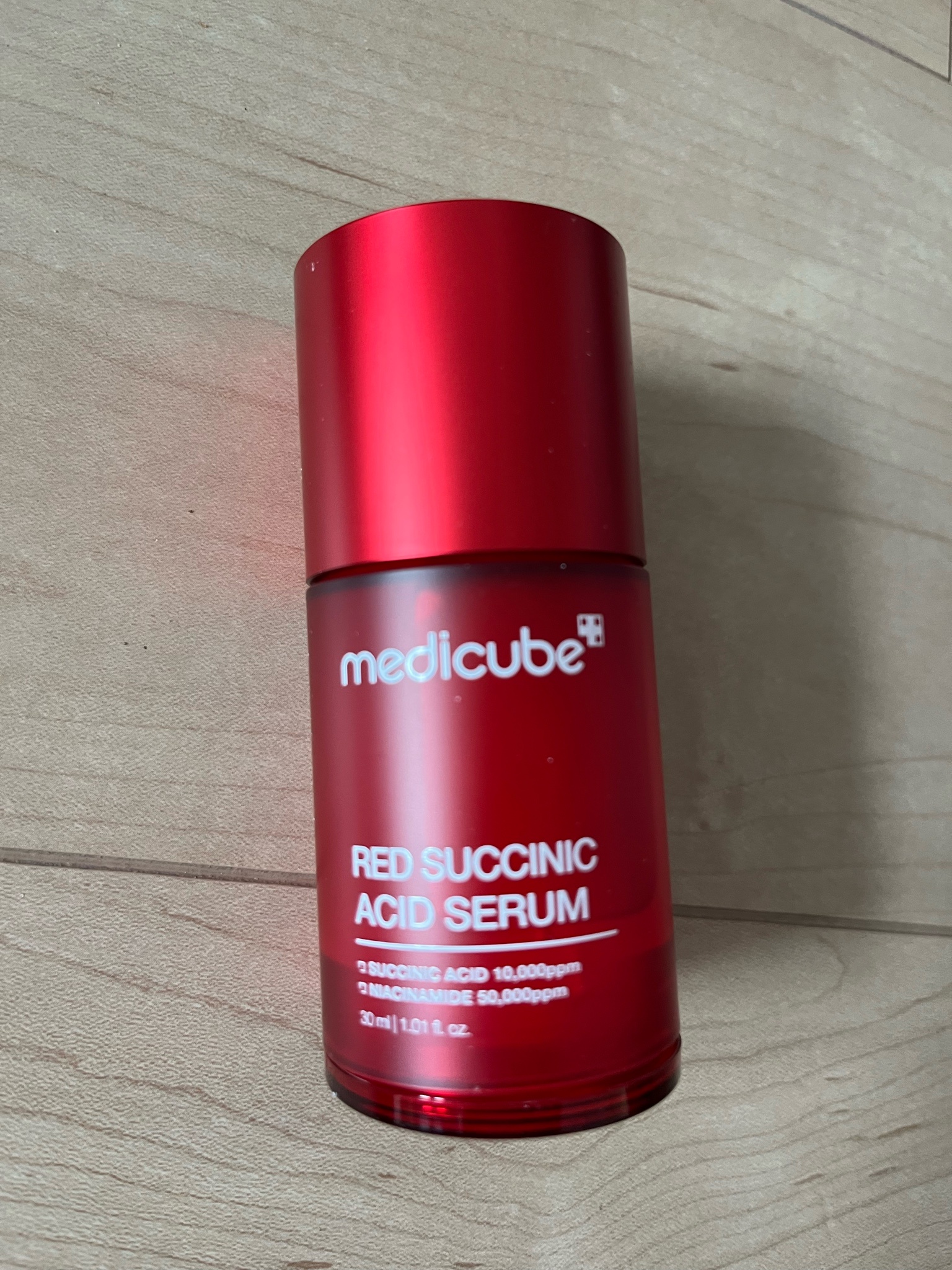 MEDICUBE(メディキューブ) / レッドアクネセラムの公式商品情報｜美容