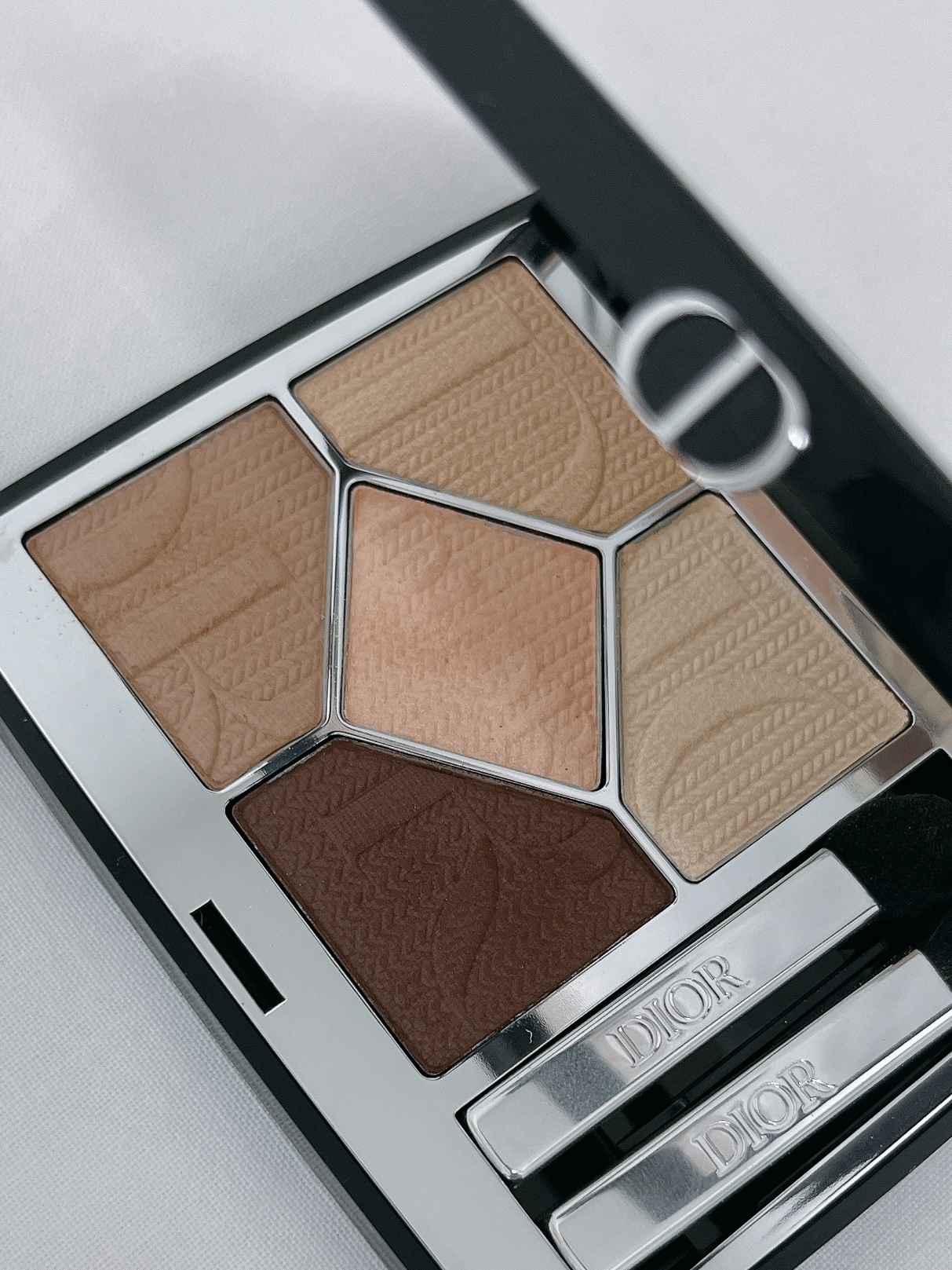 ディオール / サンク クルール クチュール 523 ベージュ クチュールの