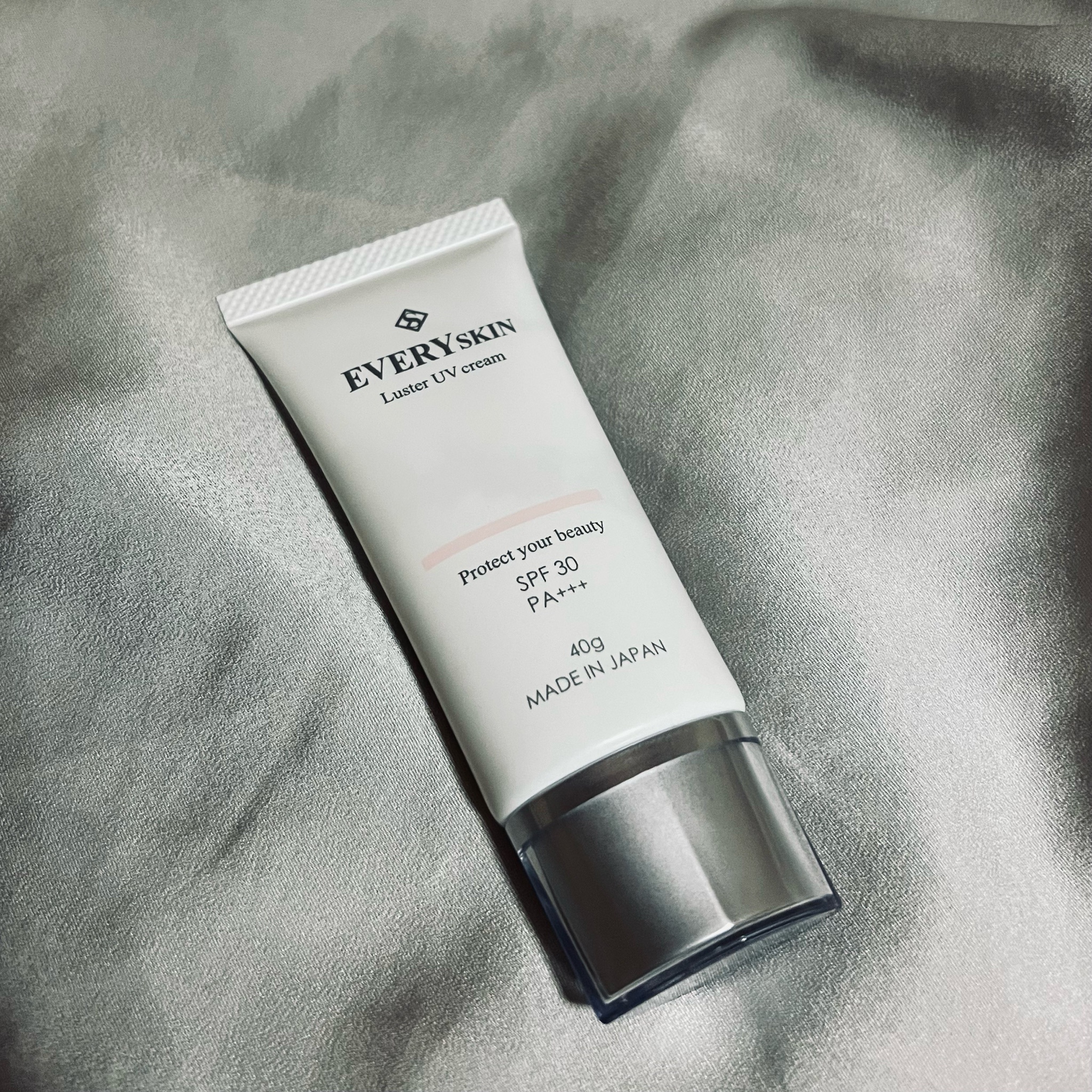 EVERYSKIN / ラスターUVクリーム(旧)の公式商品情報｜美容・化粧品情報