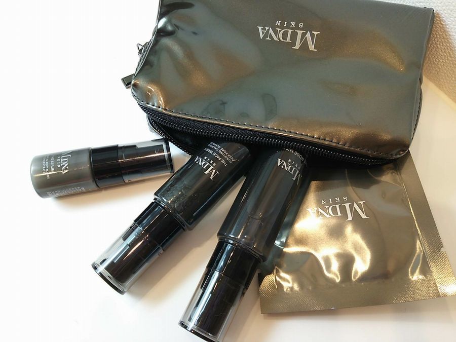 MDNA SKIN / トラベルキットの公式商品情報｜美容・化粧品情報はアット