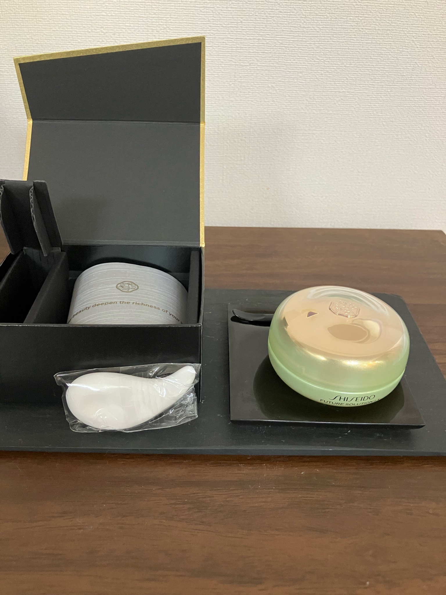 SHISEIDO / フューチャーソリューション LX レジェンダリー EN