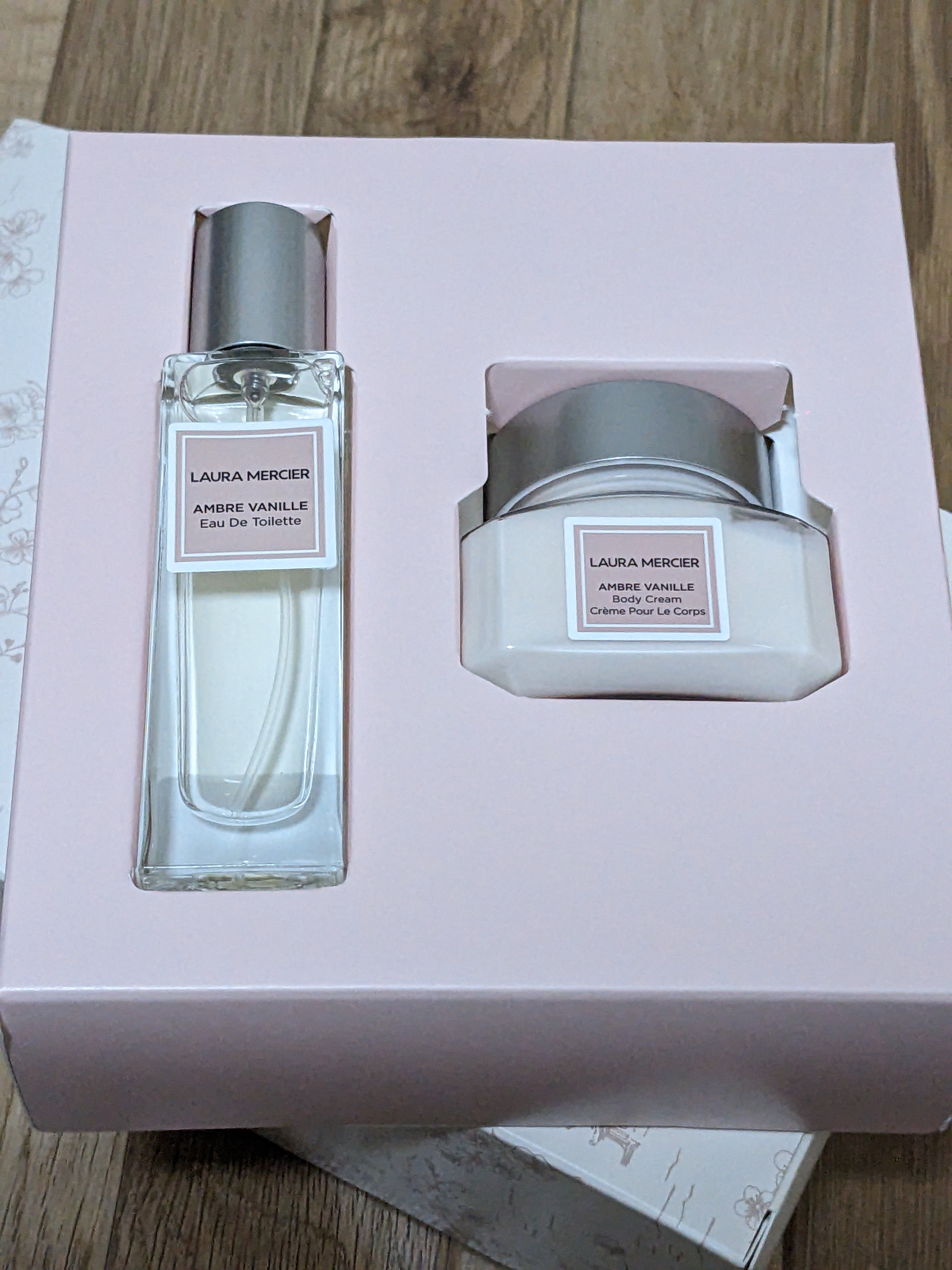 ローラ メルシエ / プティ コレクシオン アンバーバニラ sの公式商品