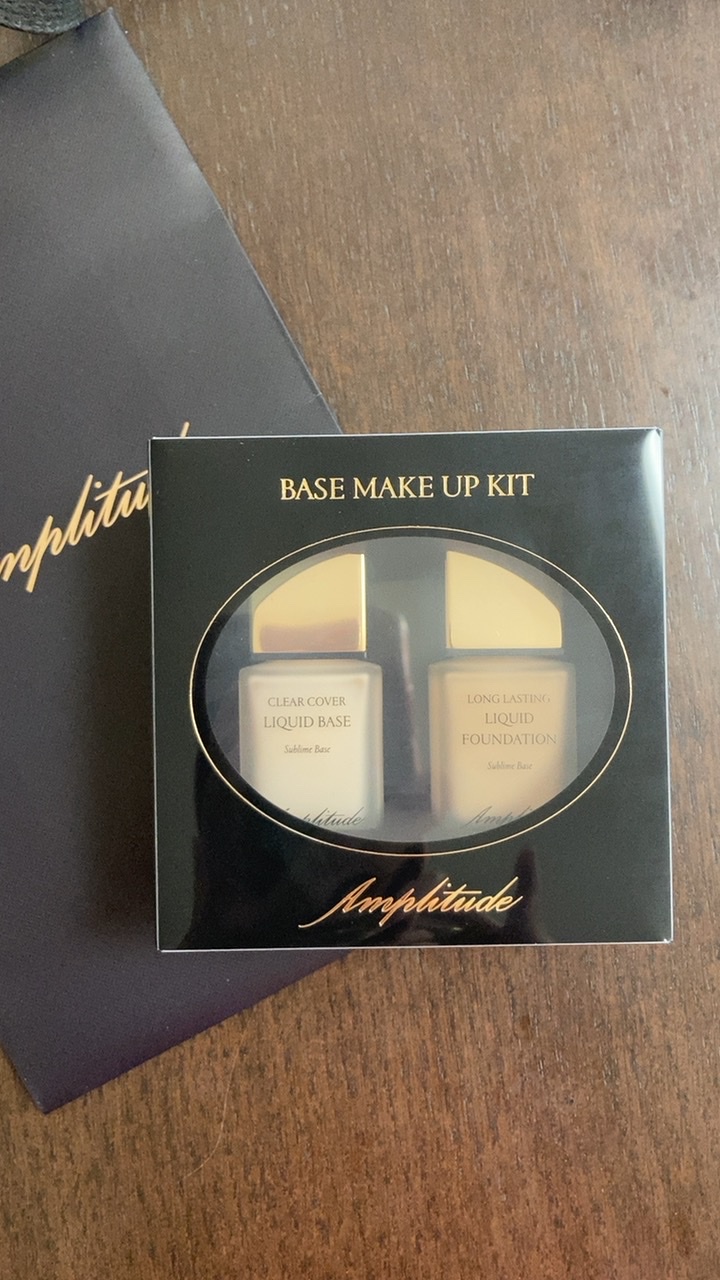 Amplitude(アンプリチュード) / クリアカバー リキッドベースの公式