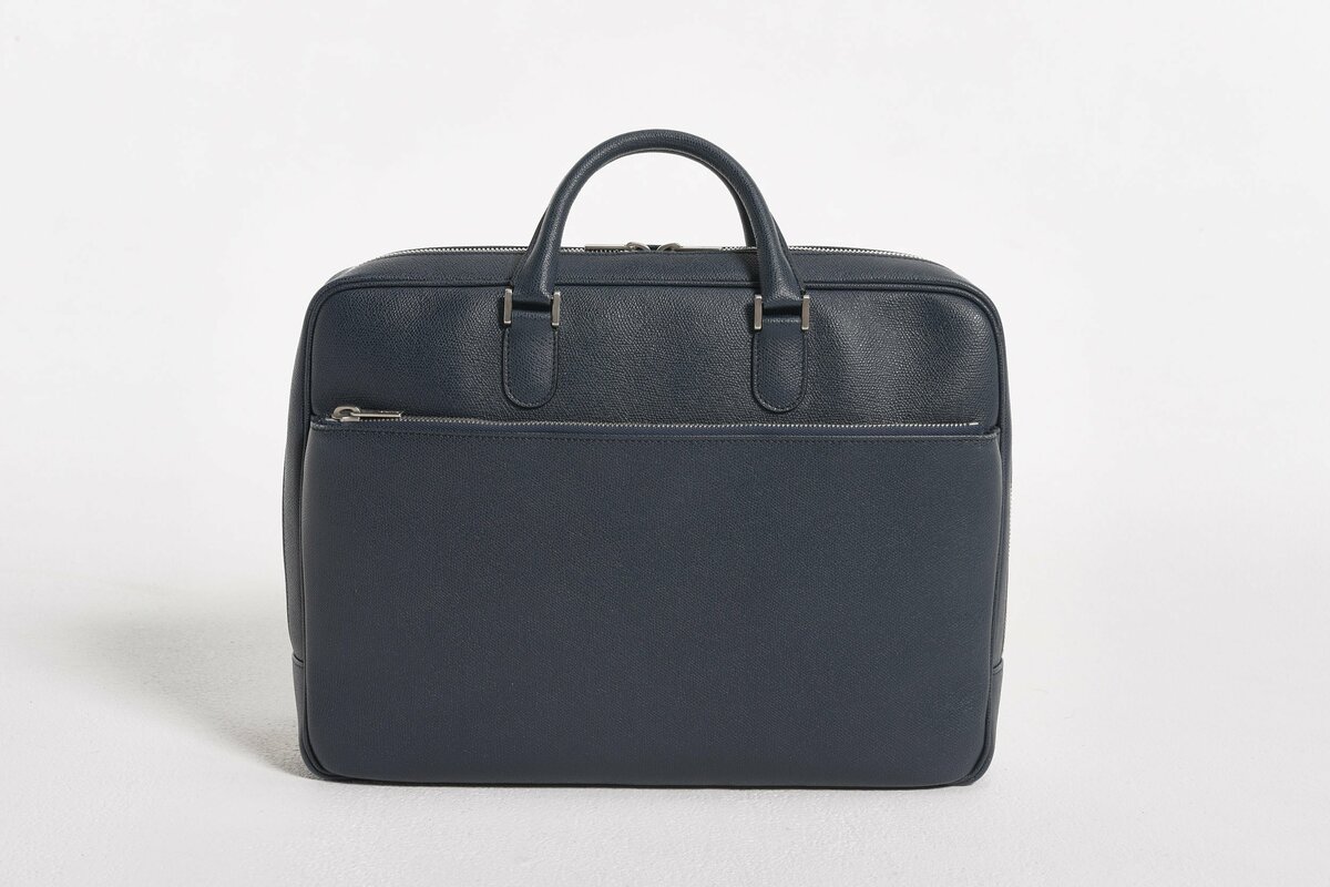 ブリーフケースの鉄板定番】美学あるビジネスマンには、美しい