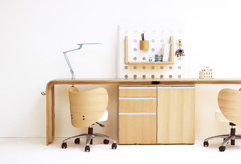 アクタスのロングセラーキッズデスク | FORESTA with ACTUS®