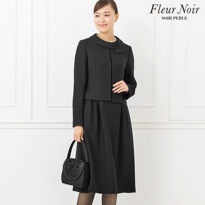 ビッグカラーのフォーマルコート 13号・ブラック｜東京ソワール