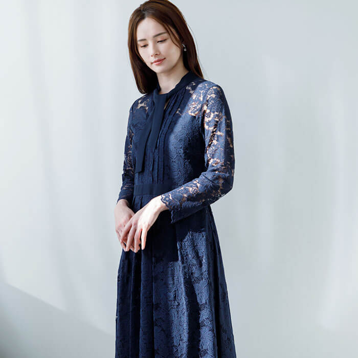 WEB限定｜ボウタイレースドレス 9号・ネイビー｜東京ソワール