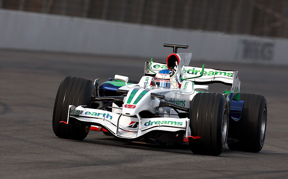 頑張れば買える!? ホンダF1の2008年型マシン「RA108」が3桁万円で手に