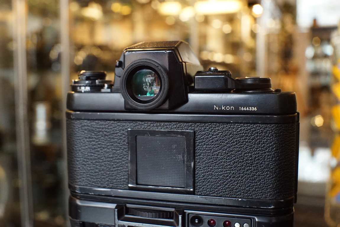 Nikon F3HP body + MD-4 motor drive - Fotohandel Delfshaven / MK Optics