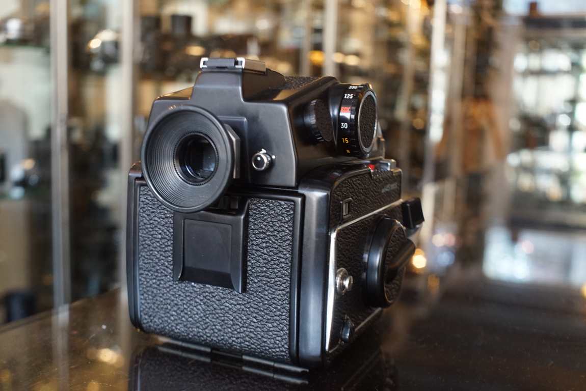 Mamiya 645 1000s + Prism Finder + 80mm F/2.8 sekor lens