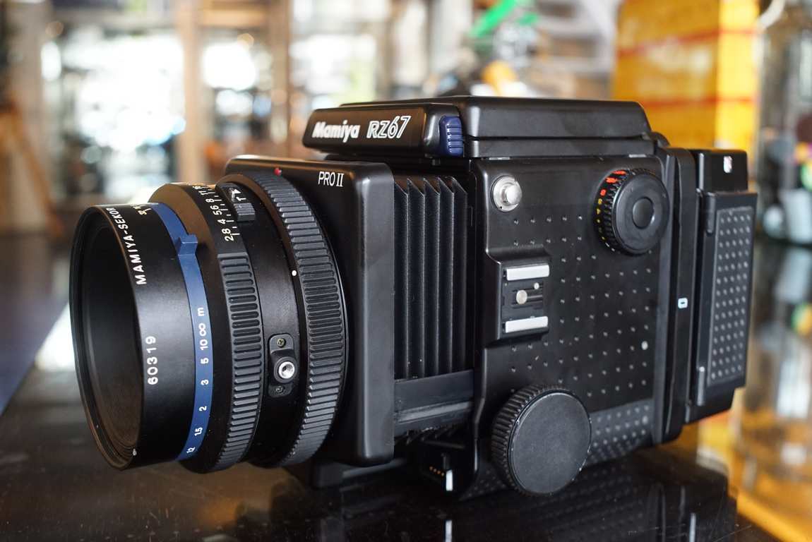 Mamiya RZ67 Pro II + Sekor 110mm F/2.8 lens + Pro II 120 back