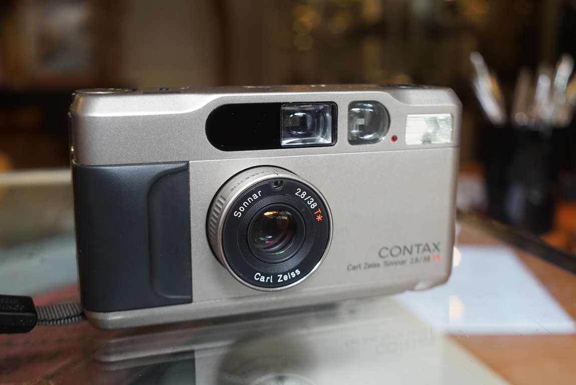 Contax T2 w/ Sonnar 38mm f/2.8 T* lens, non working flash